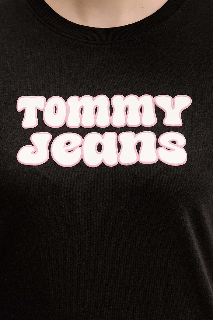 Tričko Tommy Jeans DW0DW21956 čierna