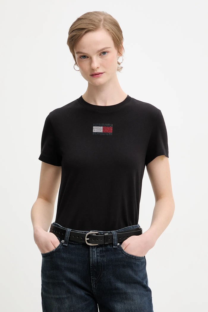 Bavlnené tričko Tommy Jeans nášivka čierna DW0DW21965