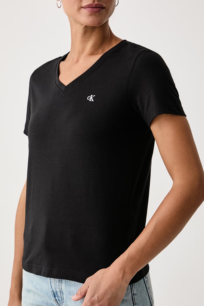 Odzież Calvin Klein Jeans T-shirt damski bawełniany LV047B205G czarny