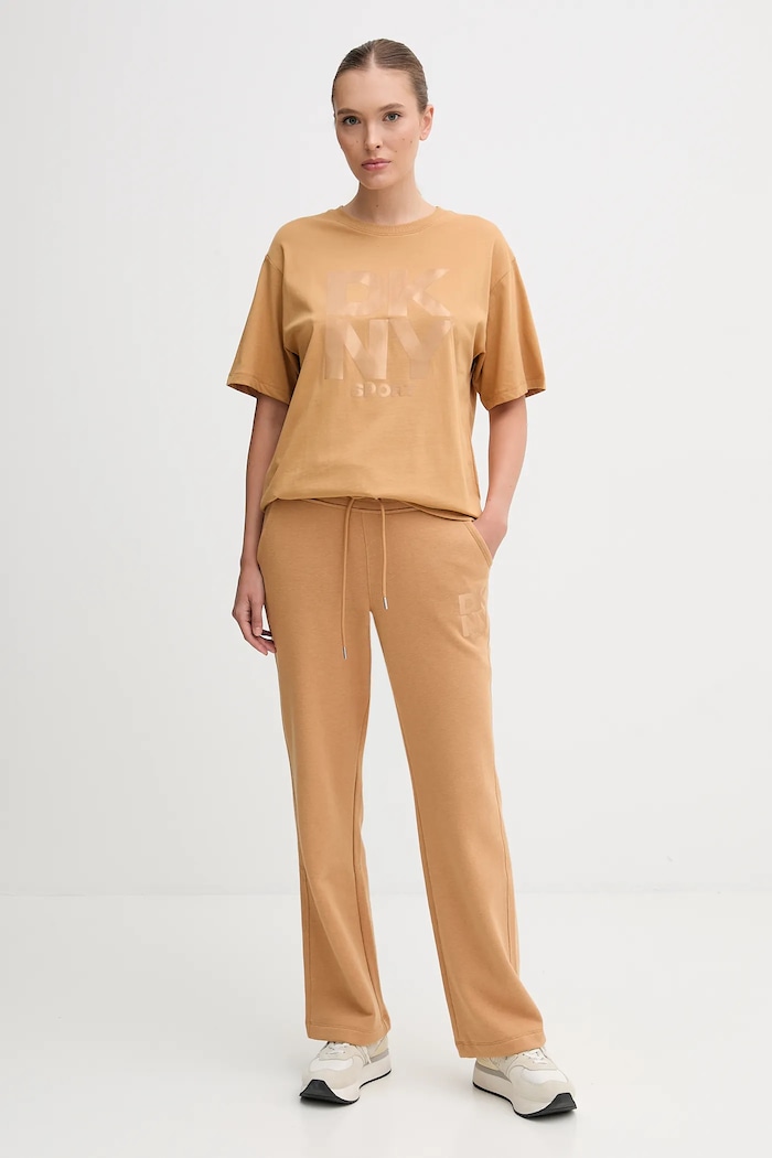 Памучна тениска Dkny DP5T1470 кафяв AW25