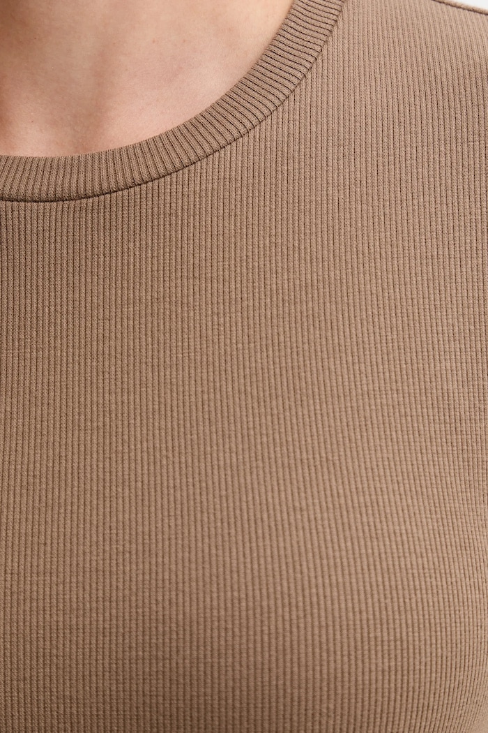 Tričko MUUV. MUUV. x Answear T.SHIRT.SLIM.FIT.LINEA béžová