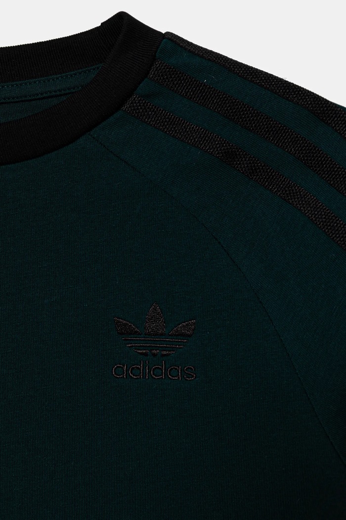 Παιδικό βαμβακερό μπλουζάκι adidas Originals adidas Originals JV8581 πράσινο
