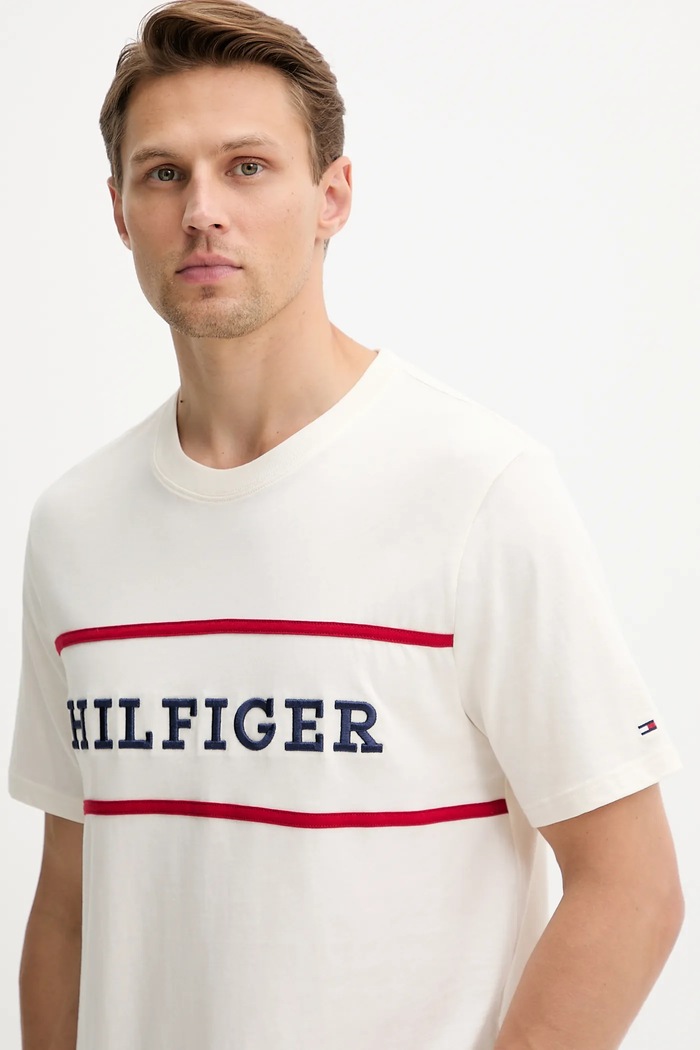 Дрехи Памучна тениска Tommy Hilfiger MW0MW39845 бежов