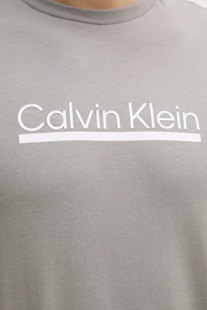 Pamučna majica Calvin Klein siva LV04RC852G