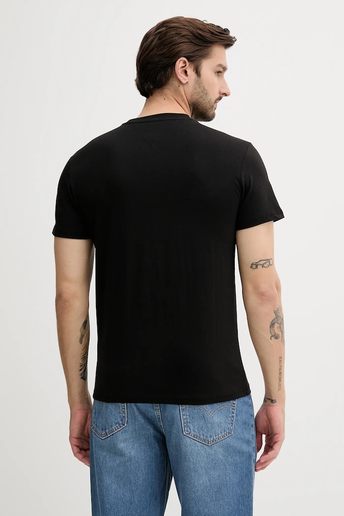Ruházat Tommy Jeans pamut póló DM0DM21539 fekete