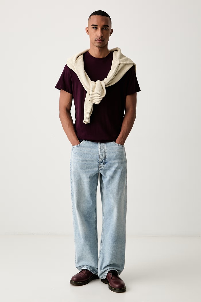 Tommy Jeans tričko pánské bavlněné DM0DM21780 burgundské SS26