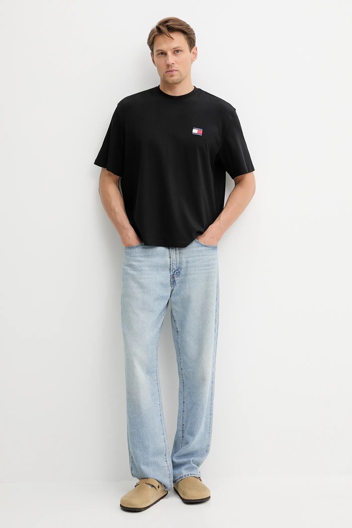 Bavlnené tričko Tommy Jeans DM0DM21785 čierna AW25