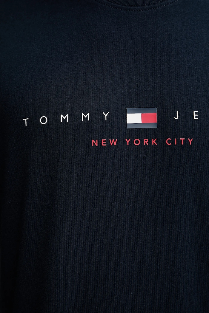 Bavlnené tričko Tommy Jeans tmavomodrá DM0DM21911