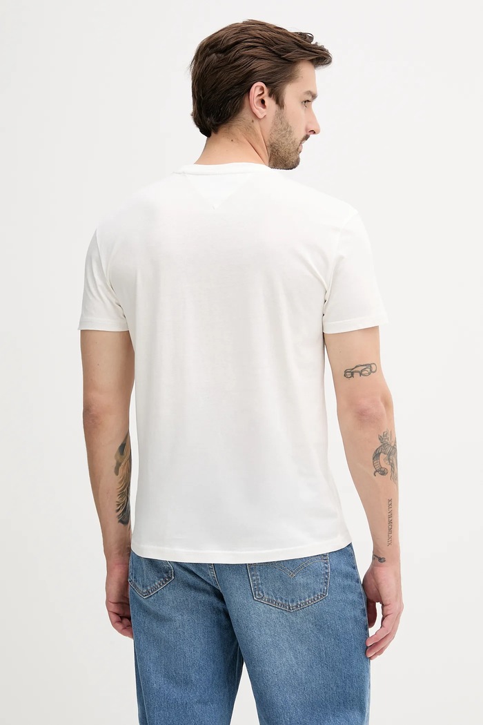 Ρούχα Βαμβακερό μπλουζάκι Tommy Jeans DM0DM21940 λευκό