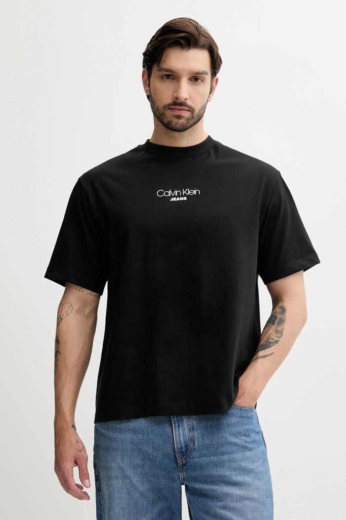 Памучна тениска Calvin Klein Jeans свободна черен LV04RC851G