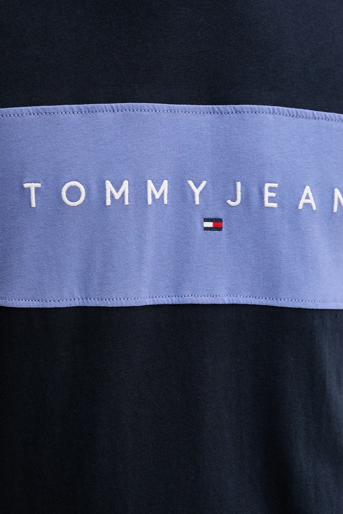 Bavlnené tričko Tommy Jeans DM0DM21933 tmavomodrá