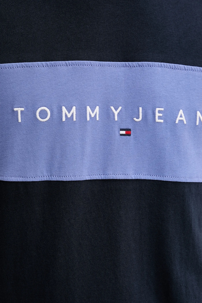 Bavlnené tričko Tommy Jeans DM0DM21933 tmavomodrá