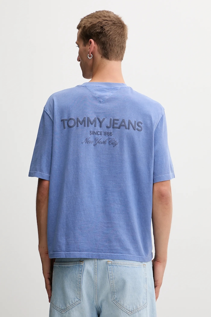 Bavlnené tričko Tommy Jeans jednofarebný modrá DM0DM21975