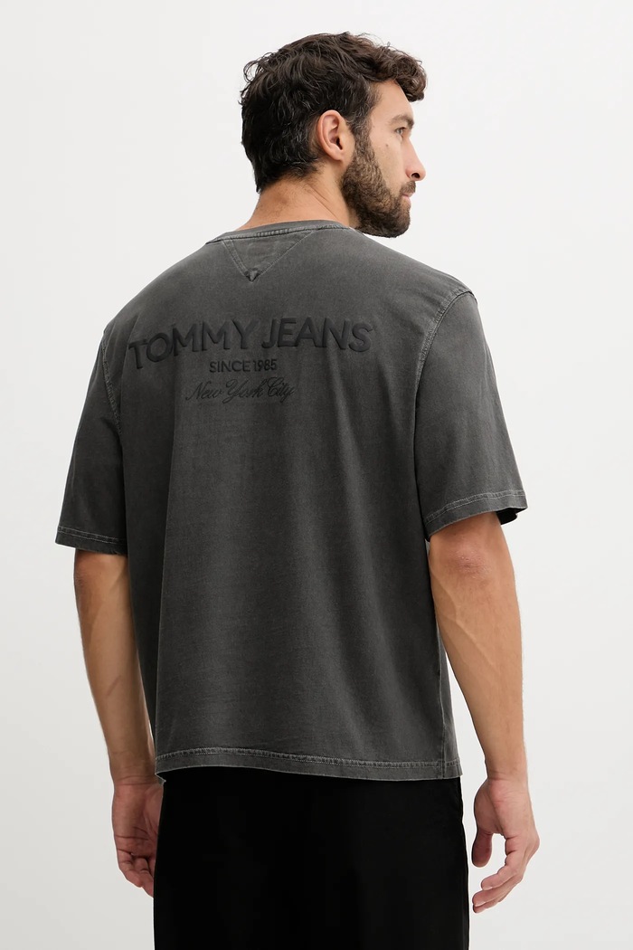 Tommy Jeans t-shirt bawełniany DM0DM21975 szary AW25