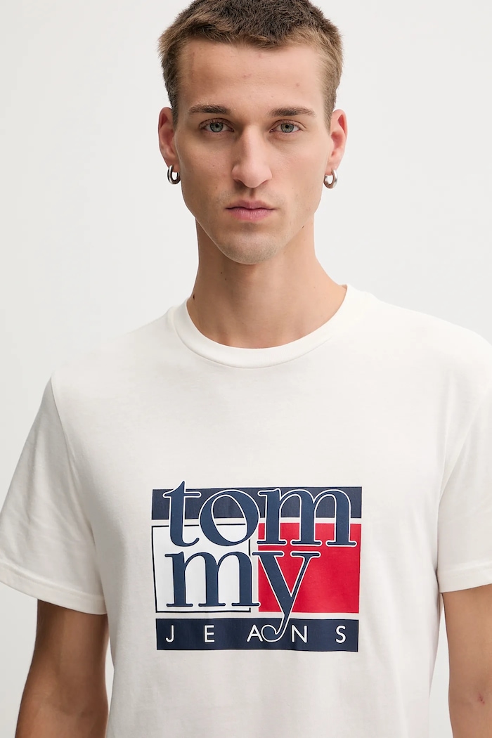 Bavlnené tričko Tommy Jeans béžová DM0DM21977