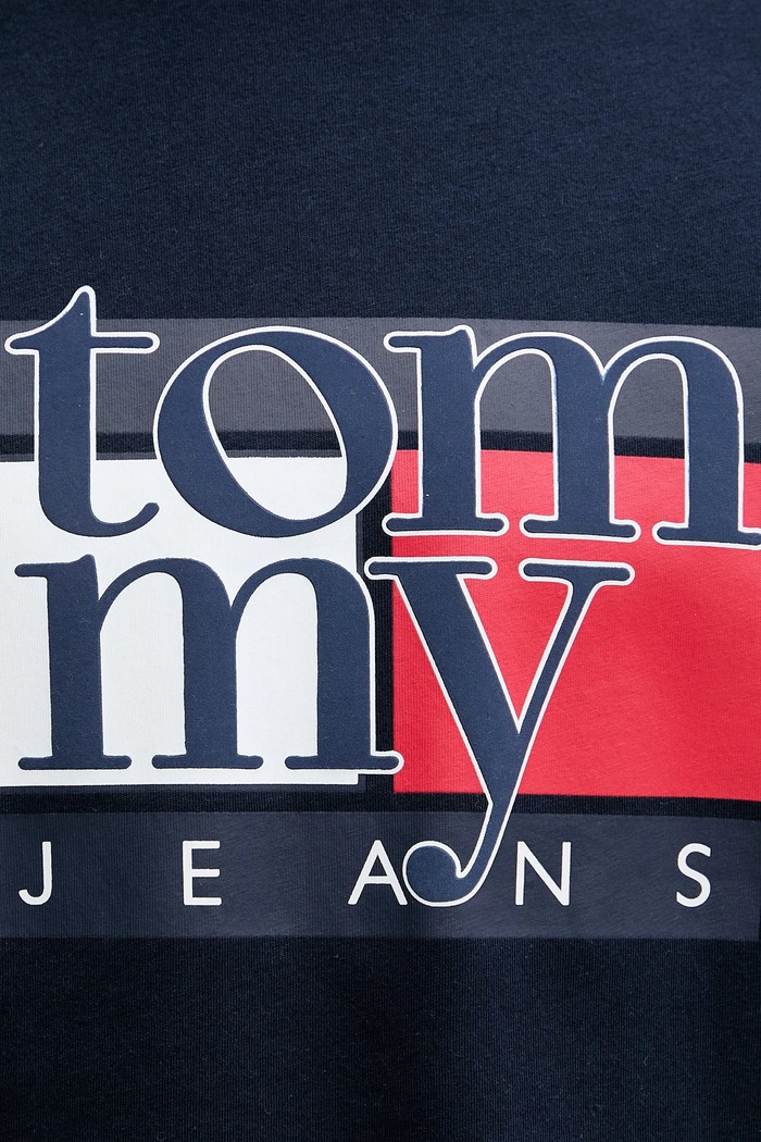 Bavlnené tričko Tommy Jeans tmavomodrá DM0DM21977