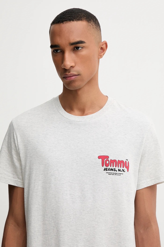 Bavlnené tričko Tommy Jeans sivá DM0DM22049