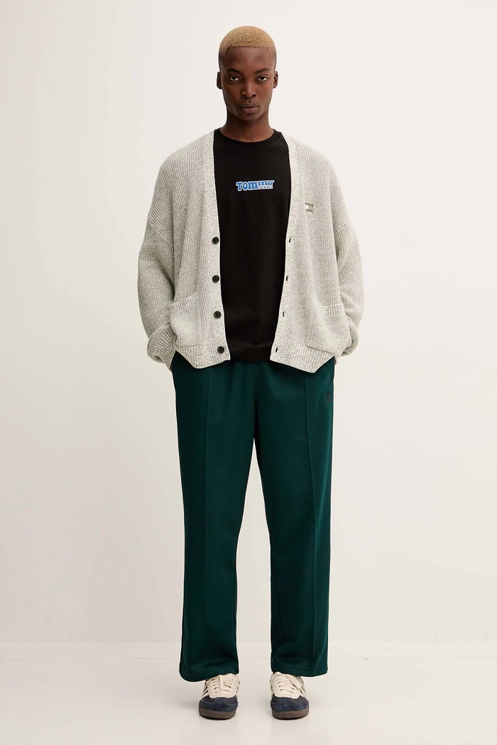Bavlnené tričko Tommy Jeans DM0DM22051 čierna AW25