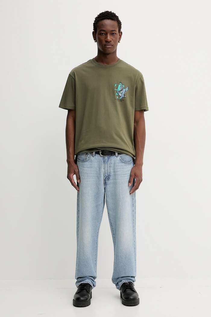 Bavlnené tričko Tommy Jeans DM0DM22060 zelená AW25