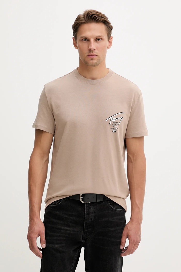 Oblečenie Bavlnené tričko Tommy Jeans DM0DM22120 hnedá