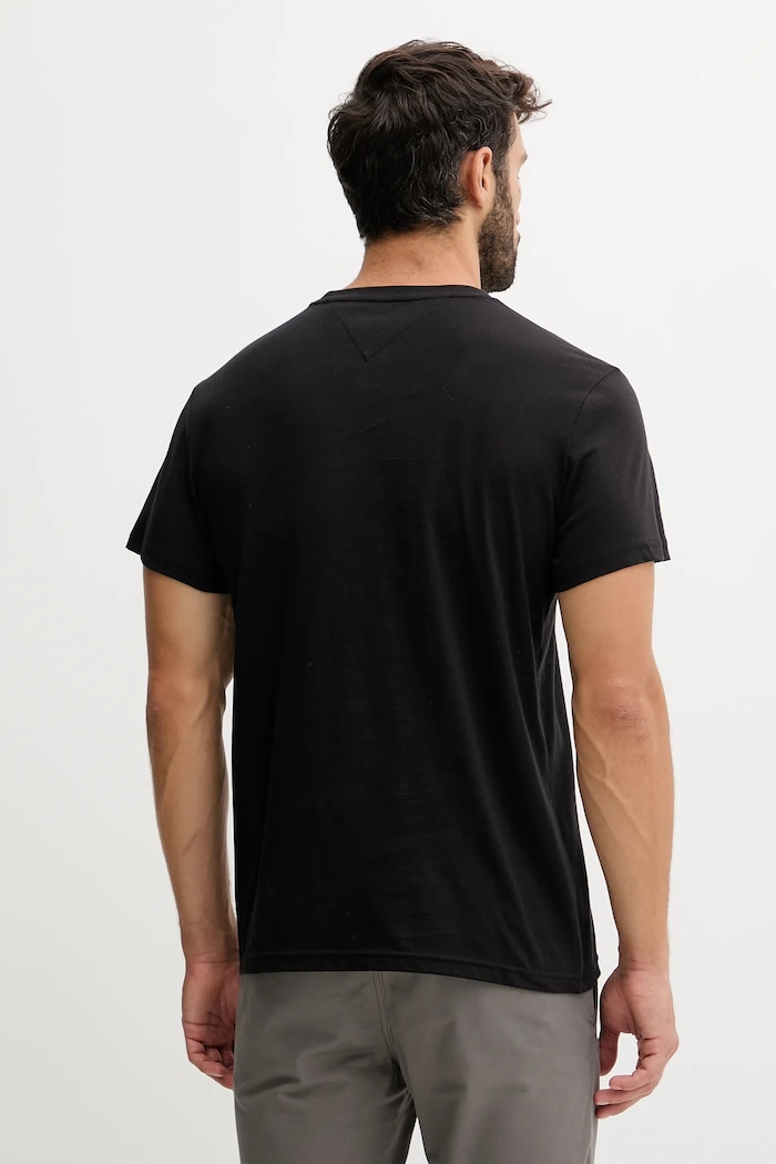 Bavlnené tričko Tommy Jeans DM0DM22127 čierna AW25