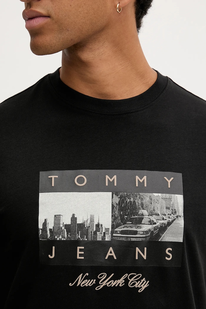 Bavlnené tričko Tommy Jeans DM0DM22464 čierna