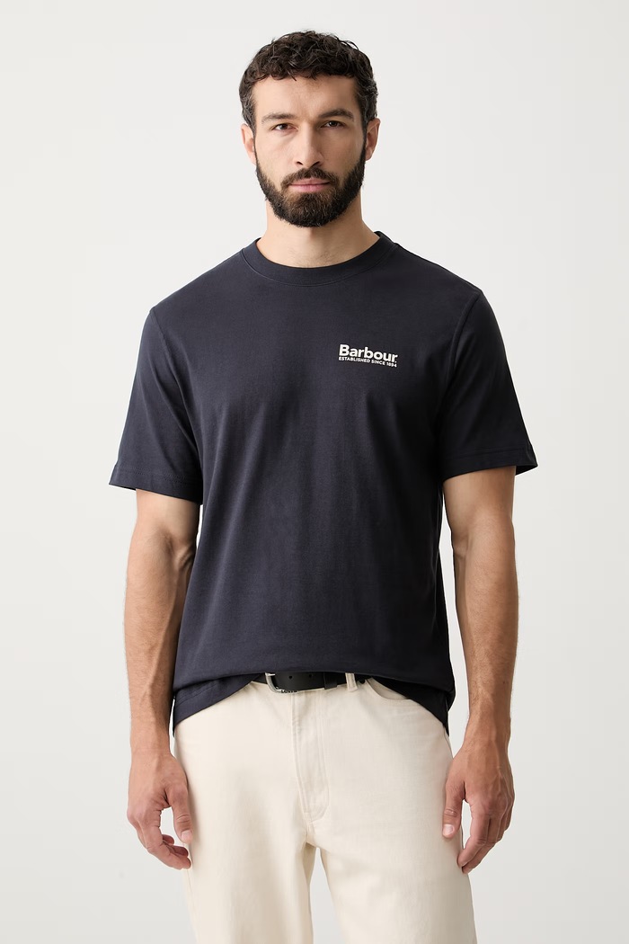 Ρούχα Barbour t-shirt ανδρικό βαμβακερό MOONWELL MTS1465 σκούρο μπλε