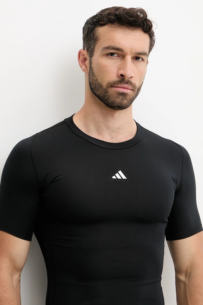 Μπλουζάκι προπόνησης adidas Performance Techfit μαύρο JP4674
