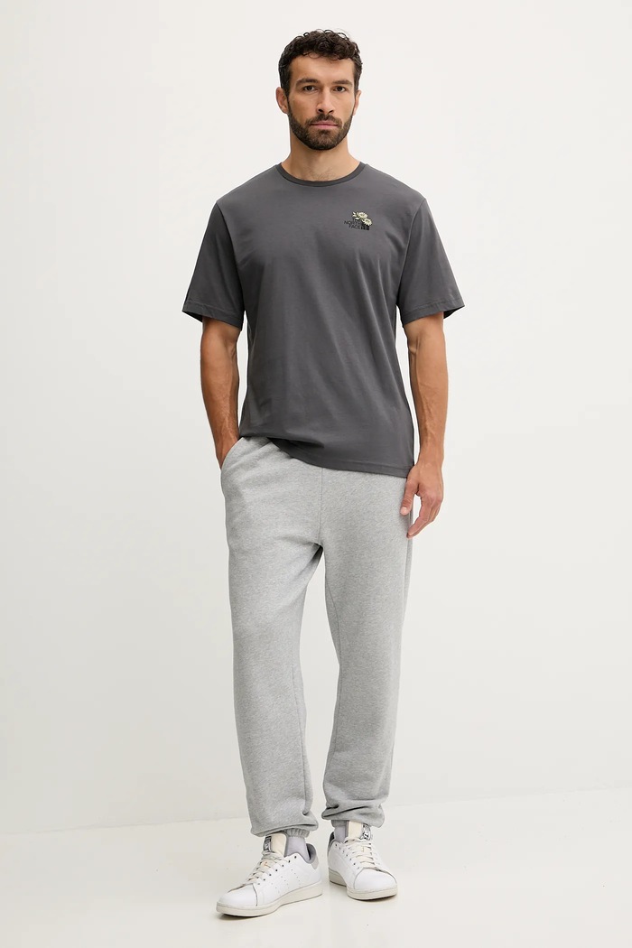 Bavlněné tričko The North Face Flower Dome NF0A8EGXRHI1 šedá AW25