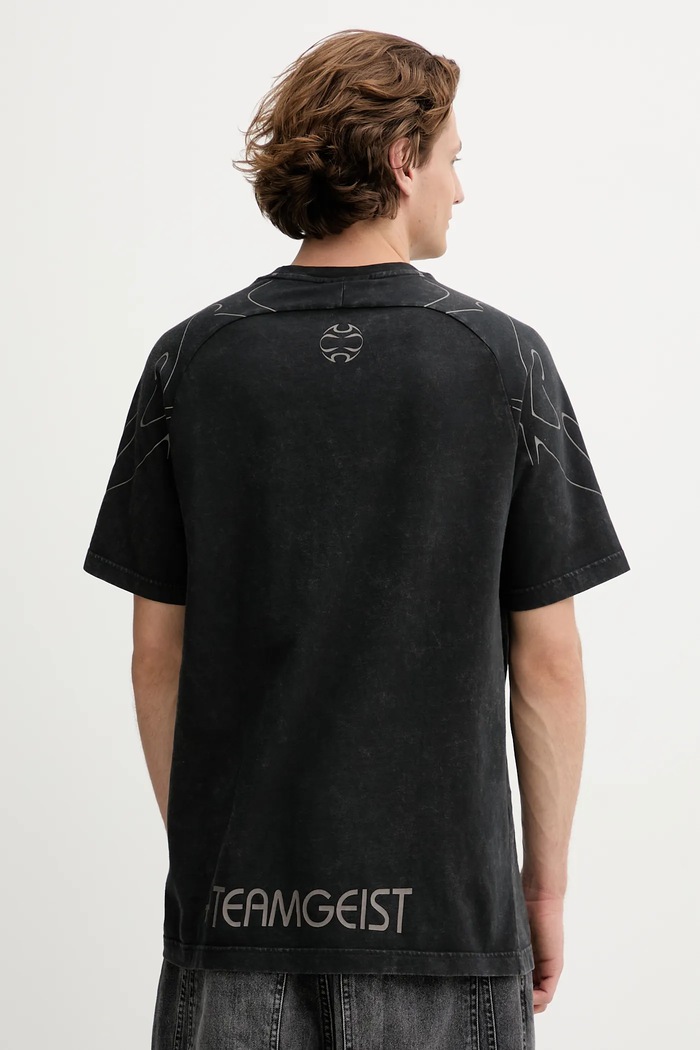 Odzież adidas Originals t-shirt bawełniany Adilenium Tg Te KF8538 czarny