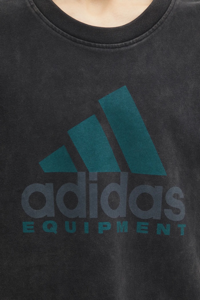 Βαμβακερό μπλουζάκι adidas Originals EQT Tee μαύρο JV5815