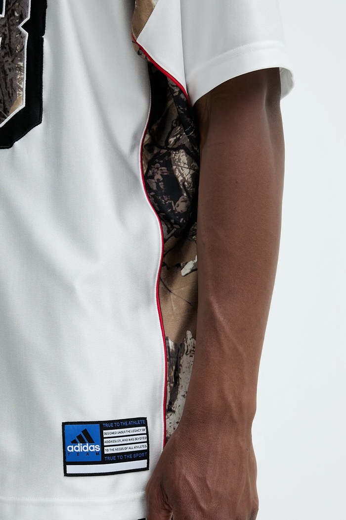 Tričko adidas Originals OG Camo Fb Jers KD6247 bílá