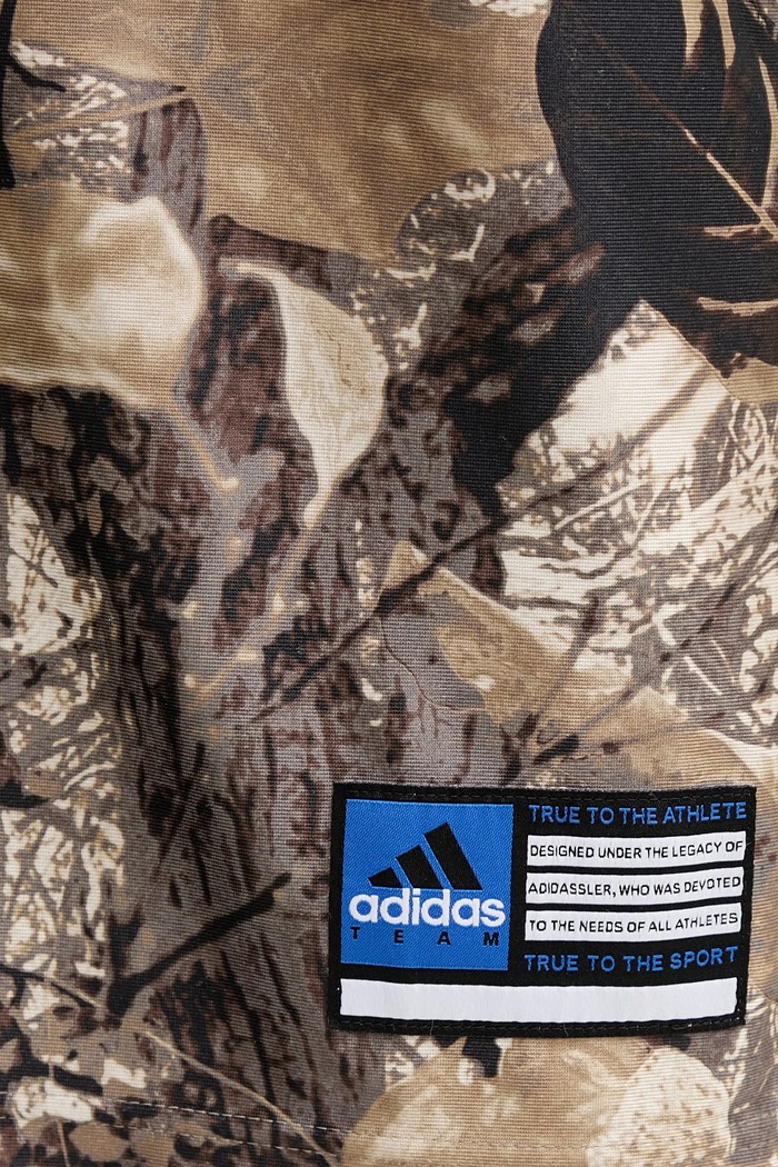 Kratka majica adidas Originals OG Camo Fb Jers KD6250 bež