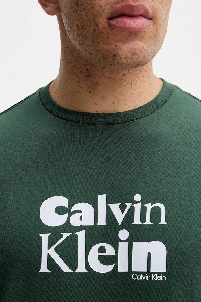 Памучна тениска Calvin Klein LV04RD820G зелен