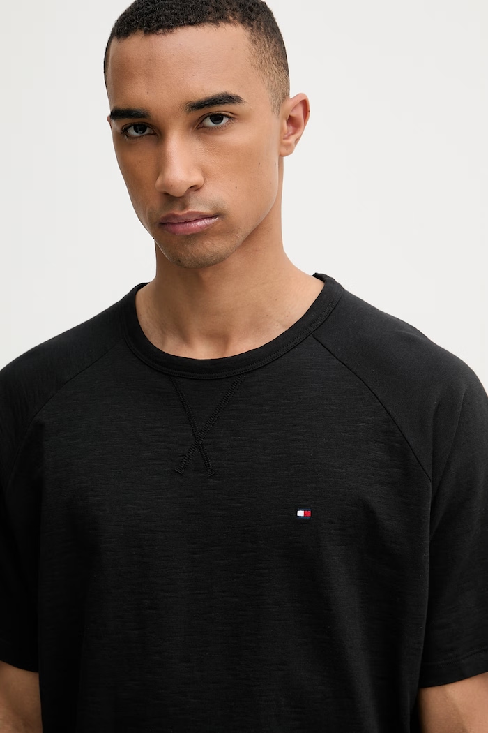 Tommy Hilfiger tričko pánske bavlnené čierna UM0UM03605