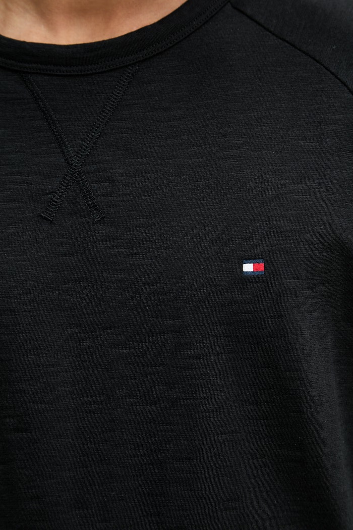 Tommy Hilfiger tričko pánske bavlnené UM0UM03605 čierna