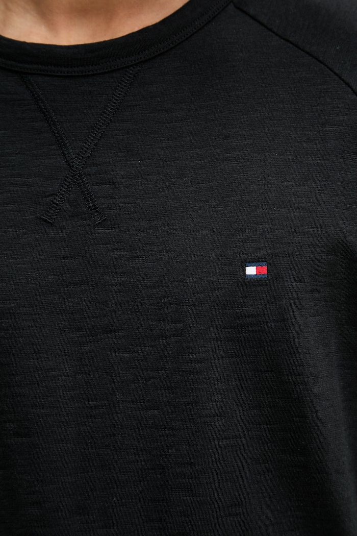 Tommy Hilfiger tričko pánske bavlnené UM0UM03605 čierna