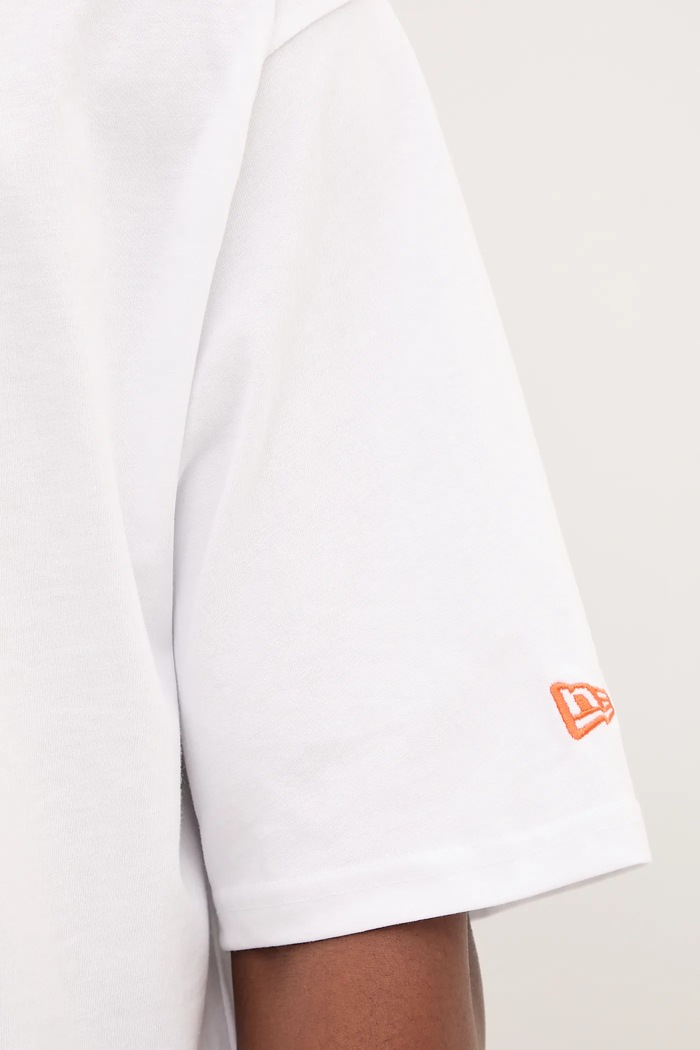 Памучна тениска New Era 60684381 бял