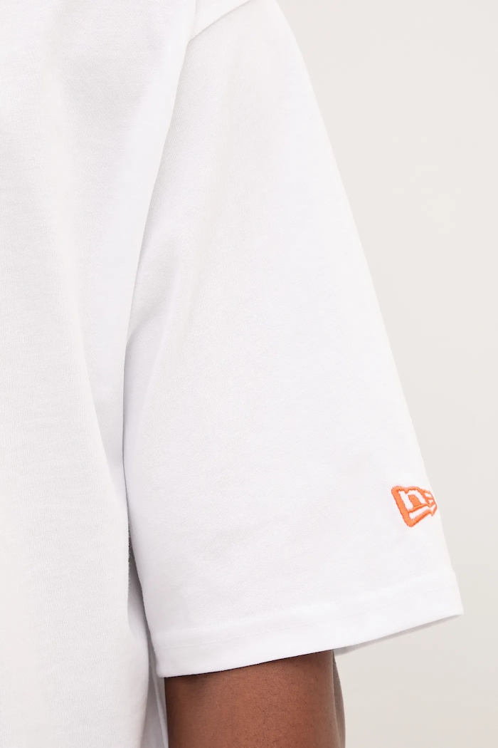 Памучна тениска New Era 60684381 бял