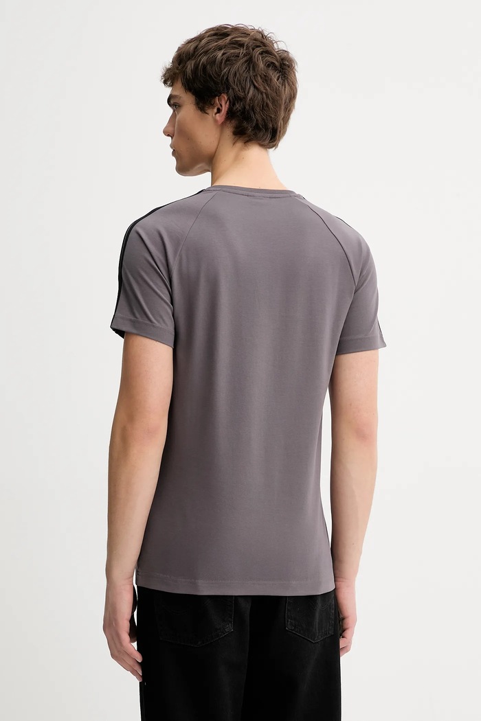 Abbigliamento adidas Originals T-shirt Tight 3s JX1541 violetto