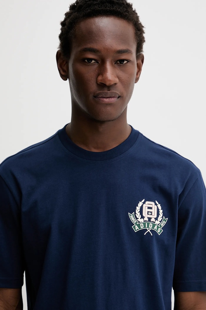 adidas Originals tricou din bumbac Varsity albastru JX8156