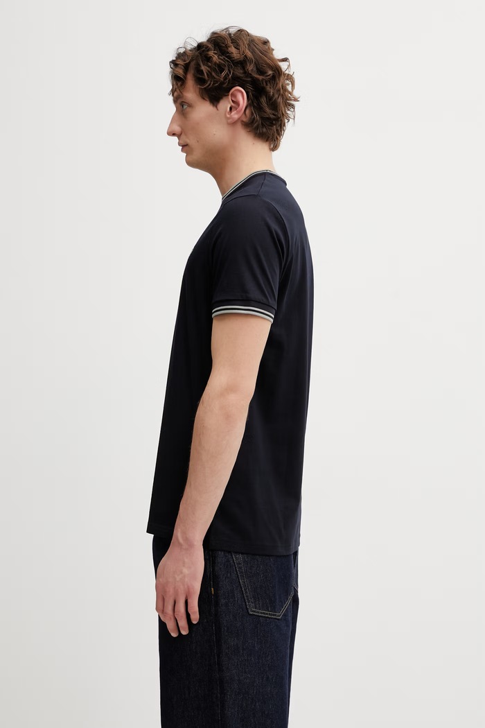 Fred Perry kratka moška bombažna majica M1588V mornarsko modra SS26