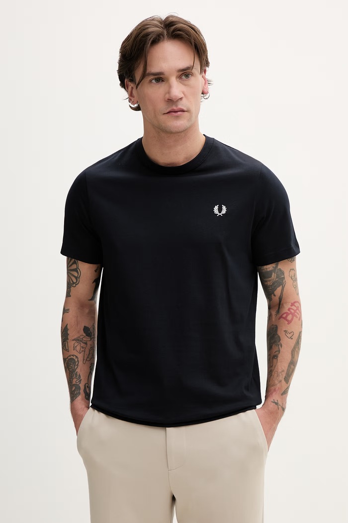 Bombažna kratka majica Fred Perry Brez vzorca mornarsko modra M1600V
