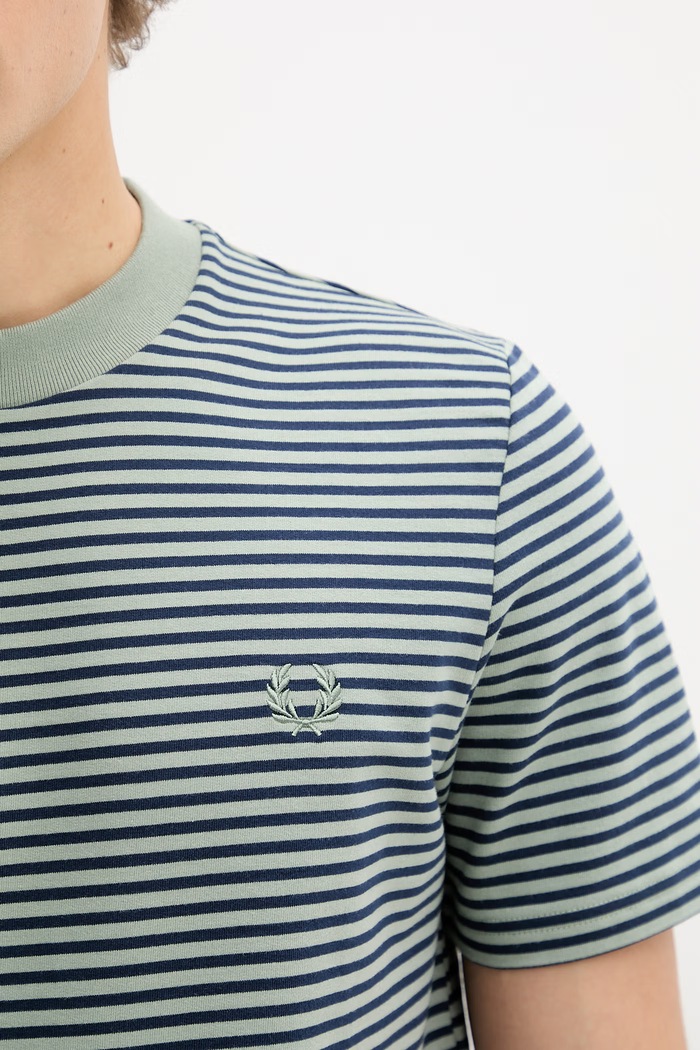 Bombažna kratka majica Fred Perry M6581 zelena