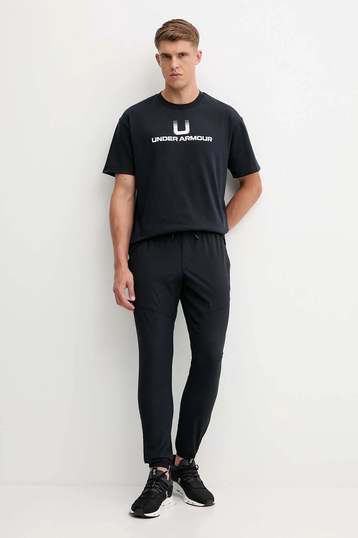 Kratka majica Under Armour 6005150 črna AW25