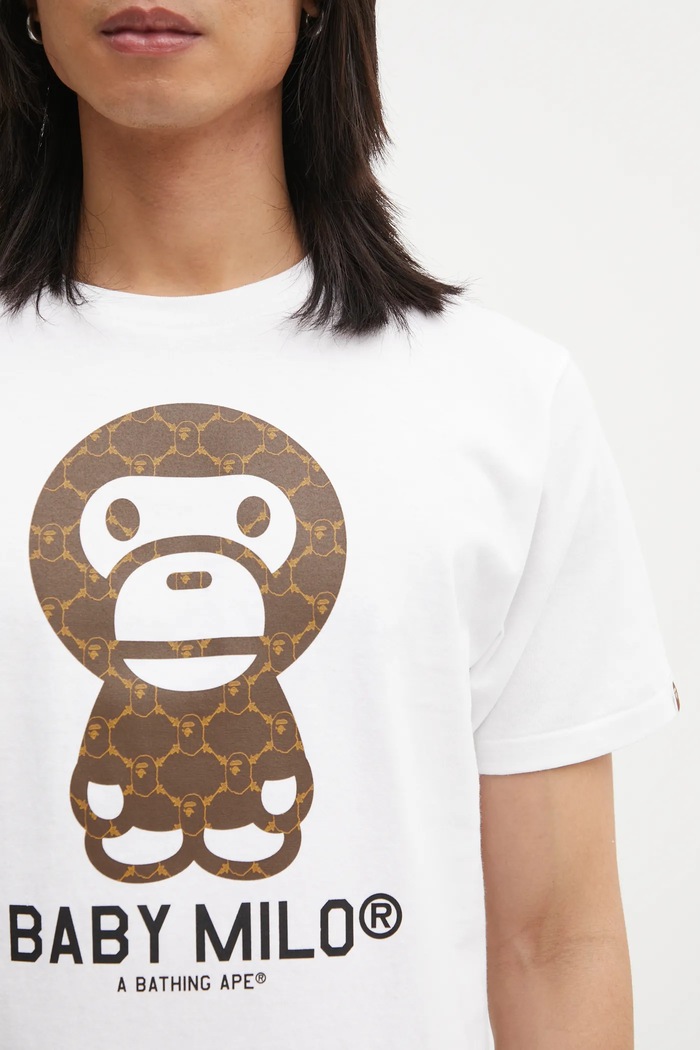A Bathing Ape t-shirt in cotone College Monogram Baby Milo bianco 002TEL301008M