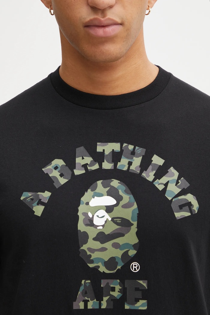 Бавовняна футболка A Bathing Ape 1st Camo College чорний 1L30110012