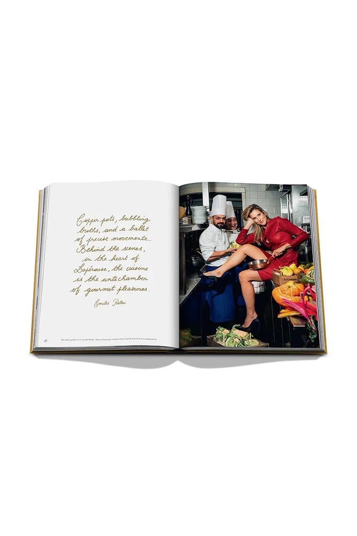 Assouline książka Laperouse: A Parisian Icon Since 1766, Frédéric Beigbeder 9781649806338 niebieski