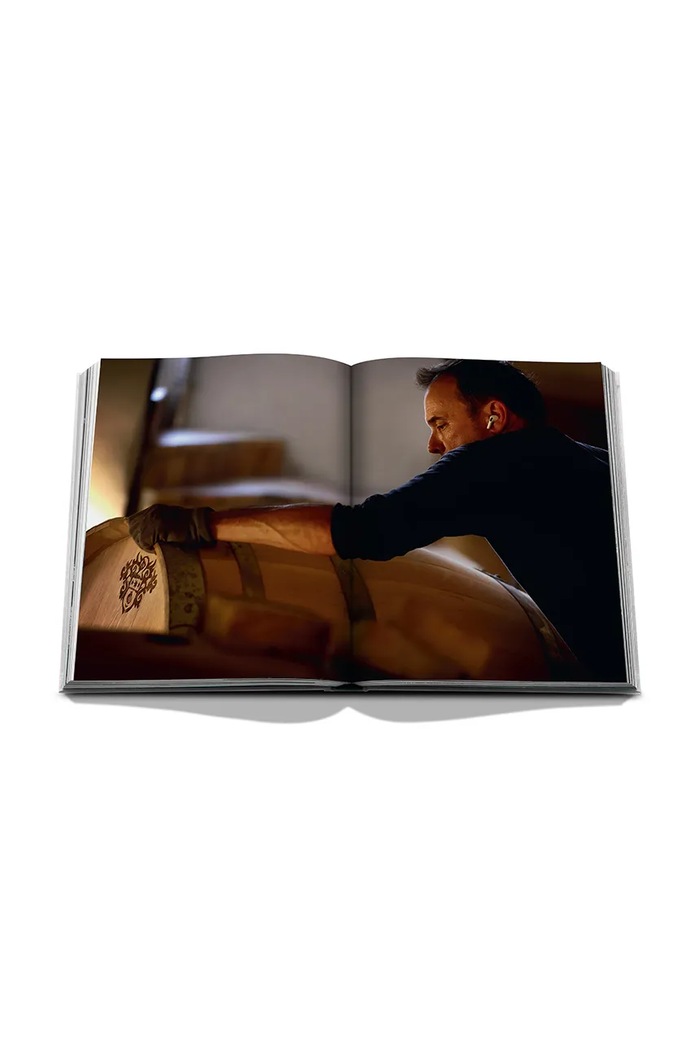 Assouline książka Oak, Wine & Spirits: A Tale of Alchemy (English), Sylvain Charlois 9781649805003