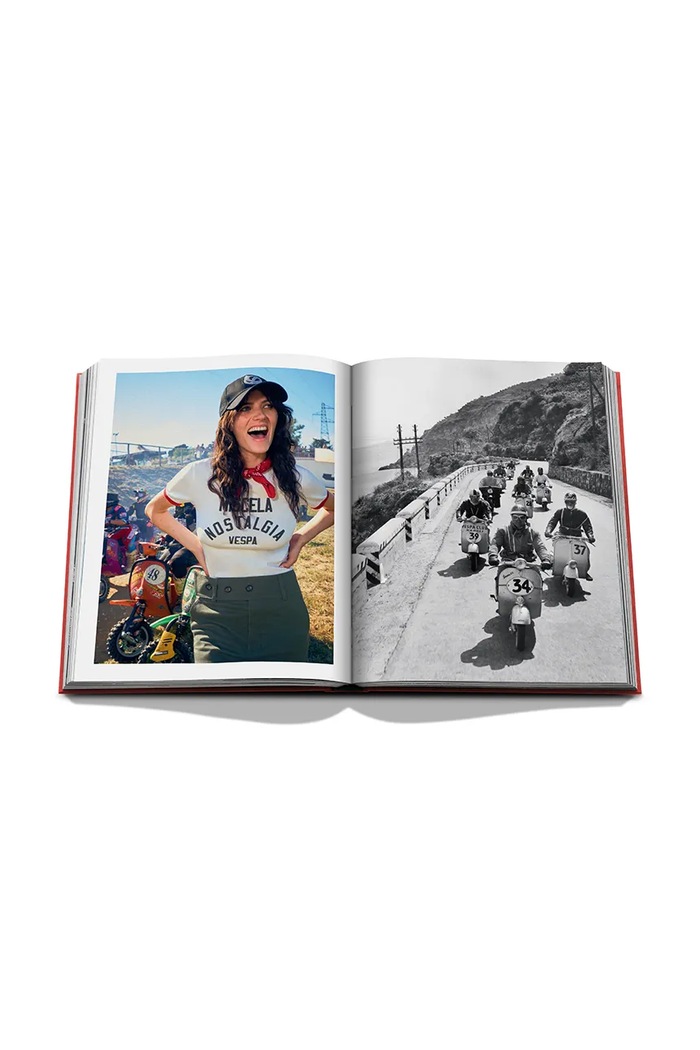 Assouline Książka Vespa, Michael Köckritz 9781649806390